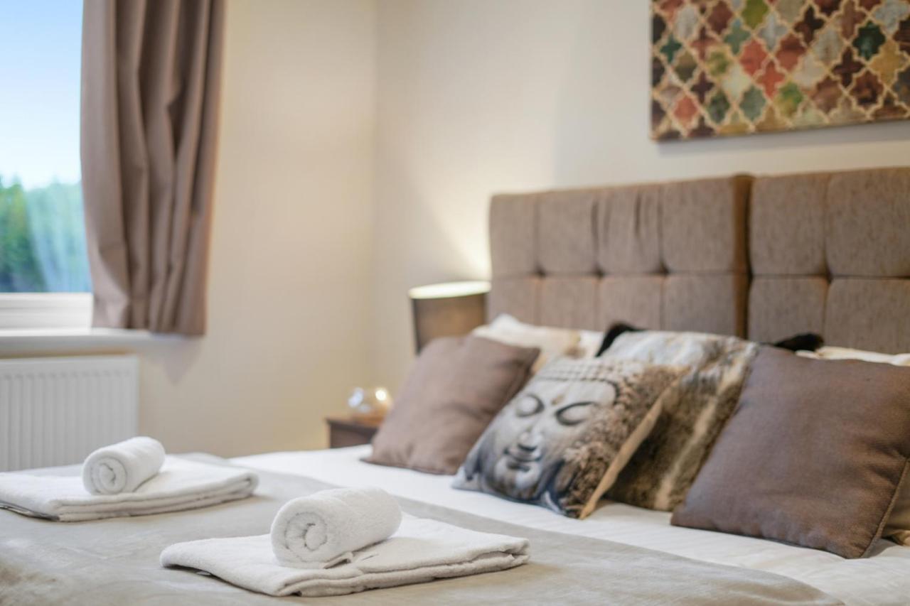 London Heathrow Living Serviced Apartments By Ferndale Stanwell Екстер'єр фото