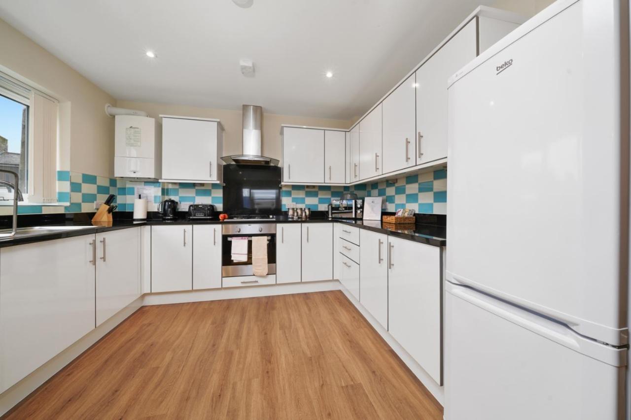 London Heathrow Living Serviced Apartments By Ferndale Stanwell Екстер'єр фото